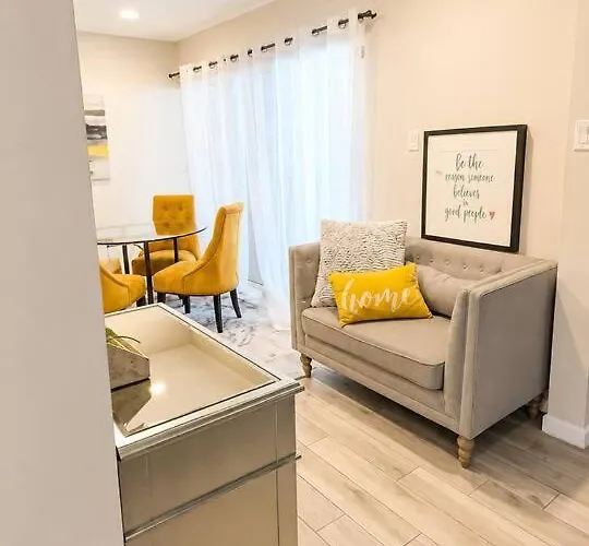 Stylish Escape | Near Downtown | Wi-fi