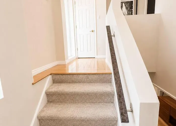 Stylish Escape | Near Downtown | Wi-fi
